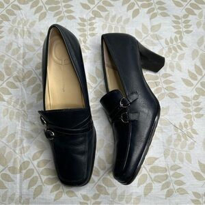 Casual Corner Women Heels Leather Size‎ 9 Navy Blue Leather Lining Rubber Soles